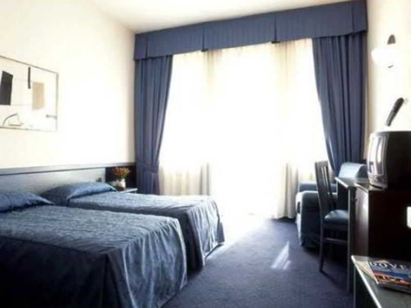 Florida Rooms - Comfort Hotel Rome Room photo